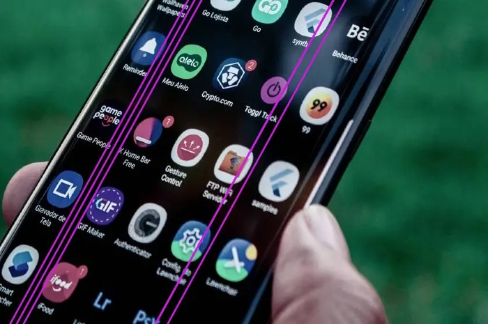 Pemicu dan Solusi Untuk Pengguna Android, Garis-garis di Layar LCD