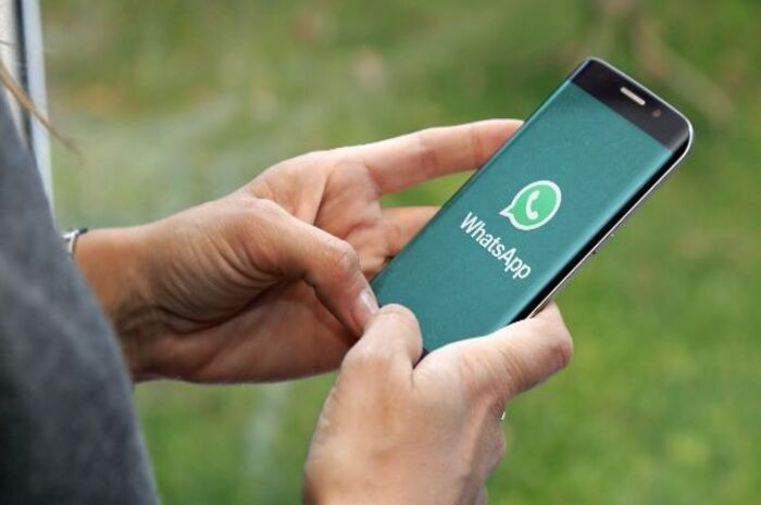 Tips dan Trik WhatsApp, Cara Membuat Tulisan Dicoret, Tebal, dan Terbalik Dalam Sekejap