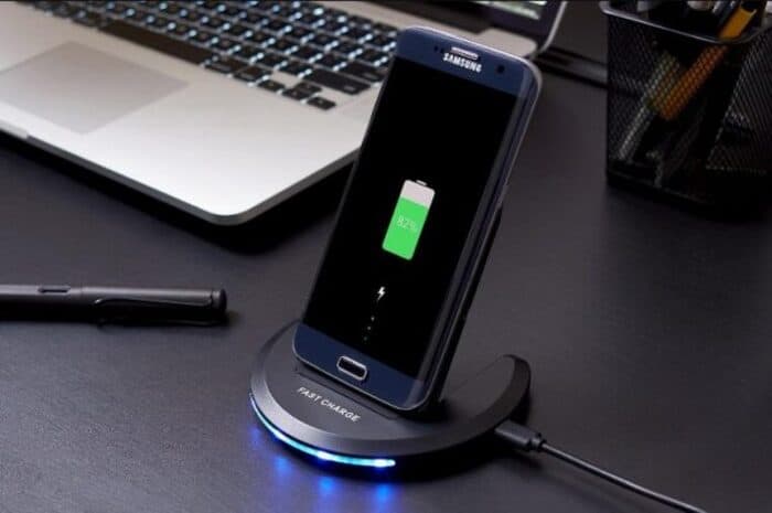 Waspada, Bahaya ngecas Baterai HP Sampai Penuh 100 persen, Ini Alasanya