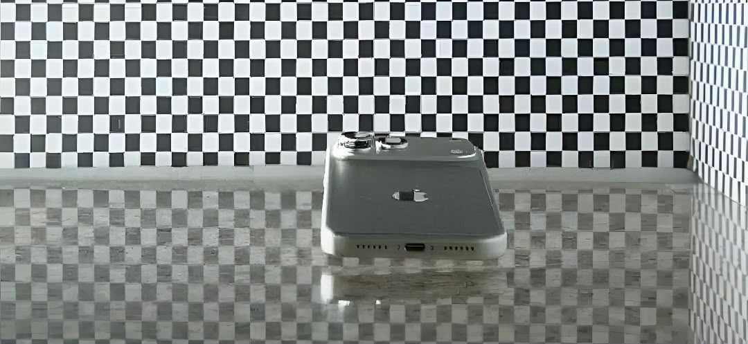Video Uji Jatuh iPhone 18 Pro Tuai Sorotan, Sumber Kebocoran Dipertanyakan