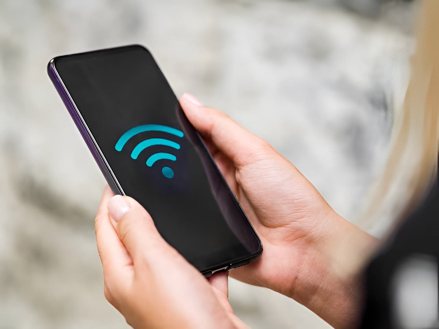 Benarkah WiFi Gratis Selalu Berbahaya? Ini Fakta yang Perlu Diketahui