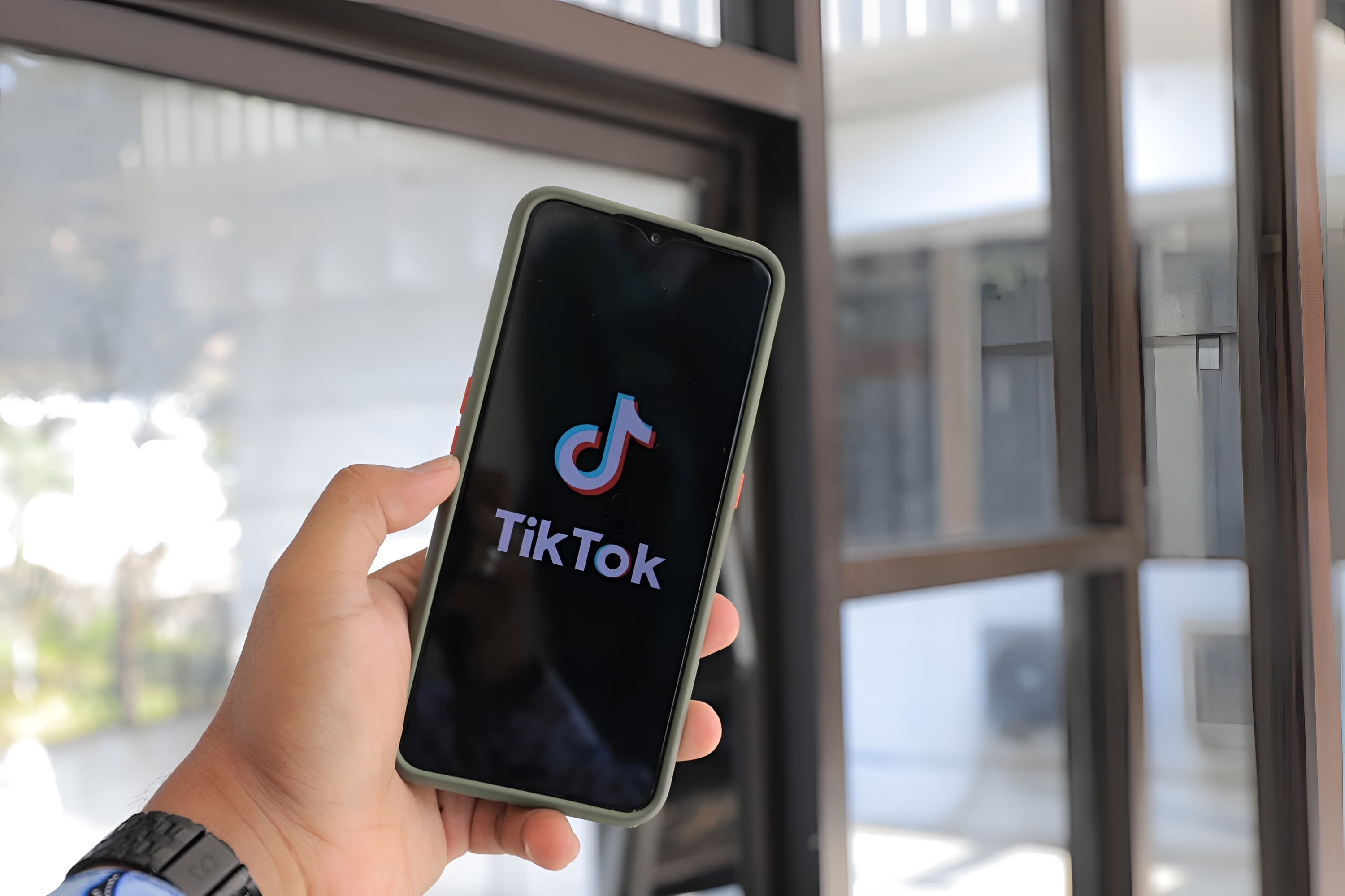 TikTok Ubah Kolom Komentar, Kini Bisa Kirim Suara hingga Bikin Polling