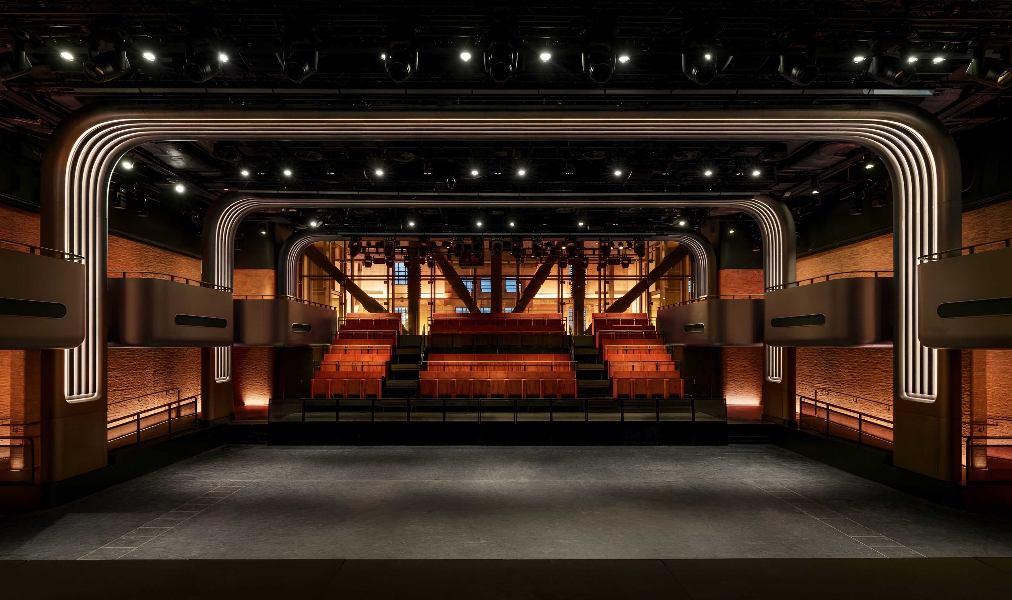 Apple Buka Apple Music Hall di London untuk Konser dan Rekaman Spasial