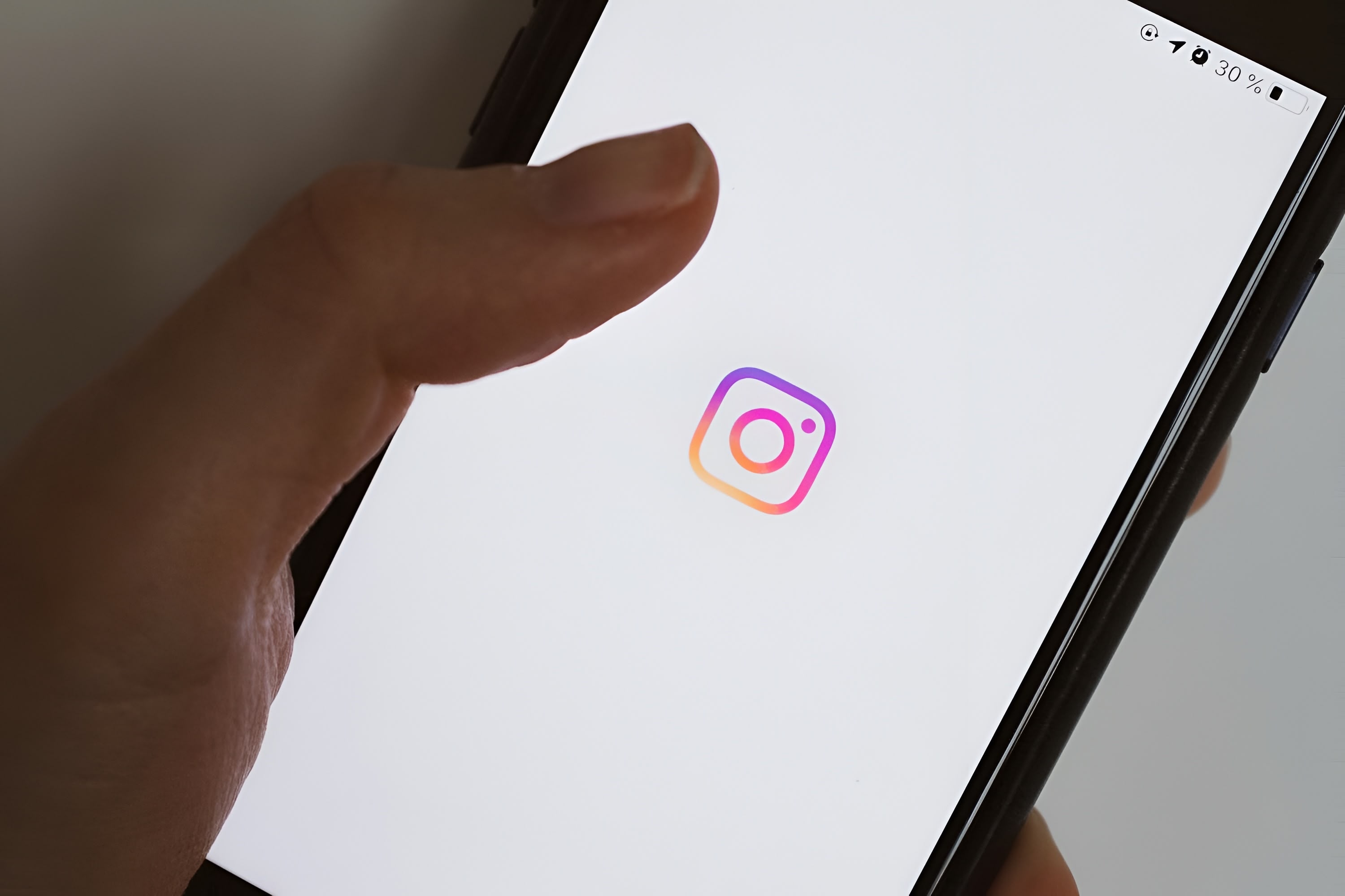 Instagram Hadirkan Efek Pixel, Bisa Samarkan Wajah untuk Soft Launch Hubungan