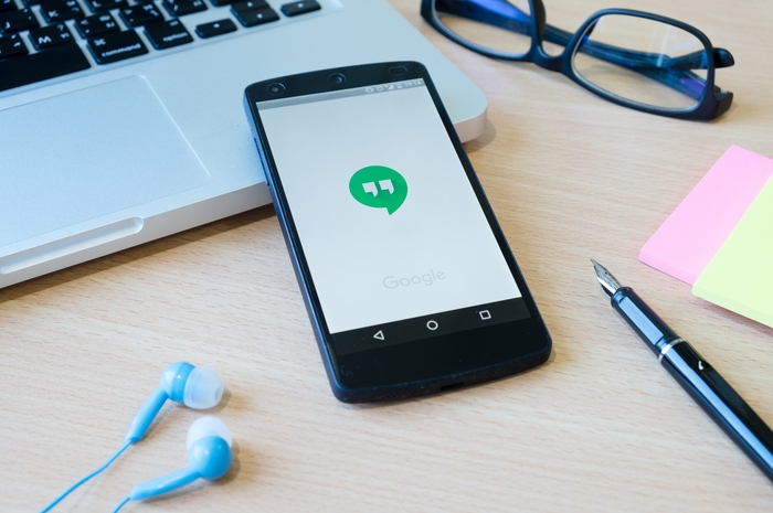 Apakah Paket Maxstream bisa untuk WhatsApp? Yuk Cari tahu Jawabannya