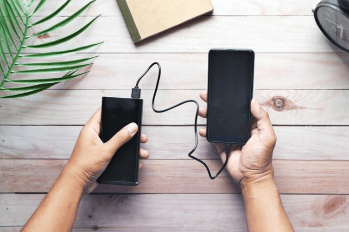 Jangan Panik, Begini Cara Sederhana Mengatasi iPhone Tidak Bisa di Charge